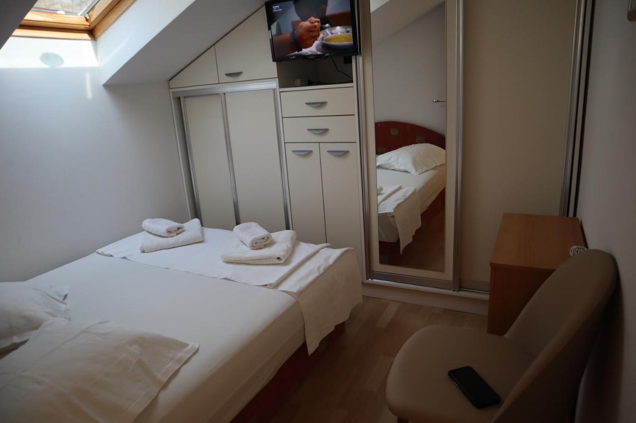 Apartments Iva Und Franka Omiš Eksteriør bilde
