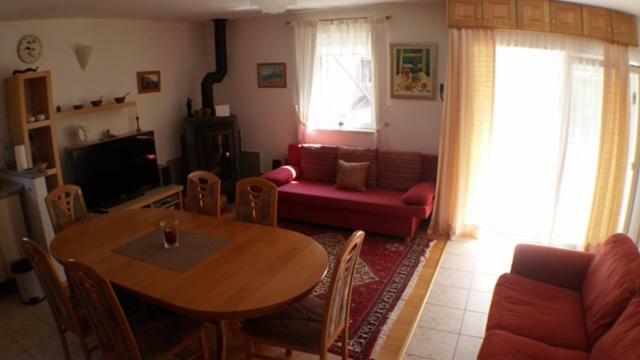 Apartments Iva Und Franka Omiš Eksteriør bilde