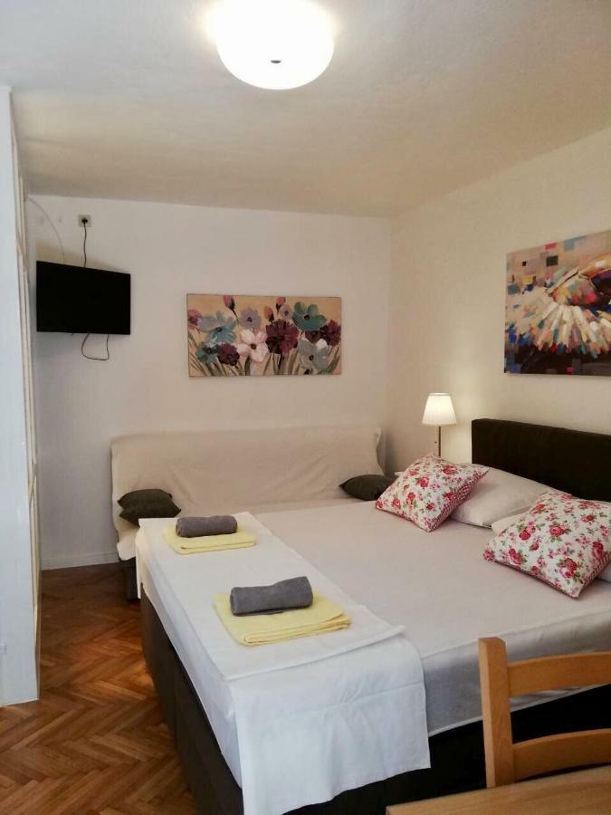 Apartments Iva Und Franka Omiš Eksteriør bilde