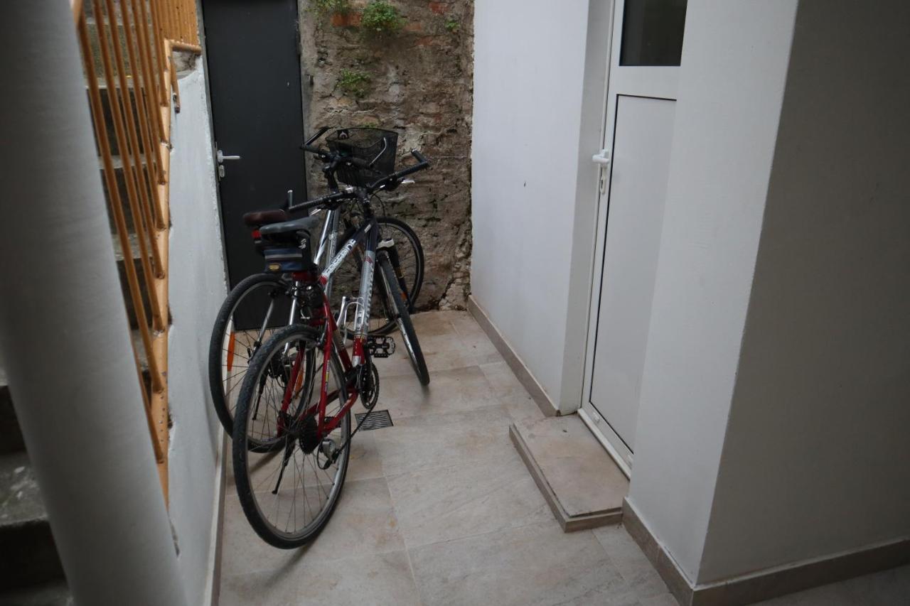 Apartments Iva Und Franka Omiš Eksteriør bilde