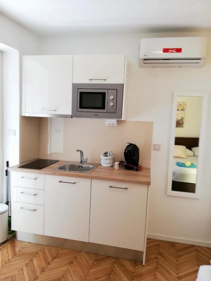 Apartments Iva Und Franka Omiš Eksteriør bilde